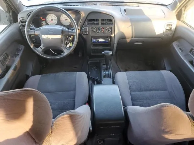 JN8AR07SXYW402803 2000 2000 Nissan Pathfinder- LE 8