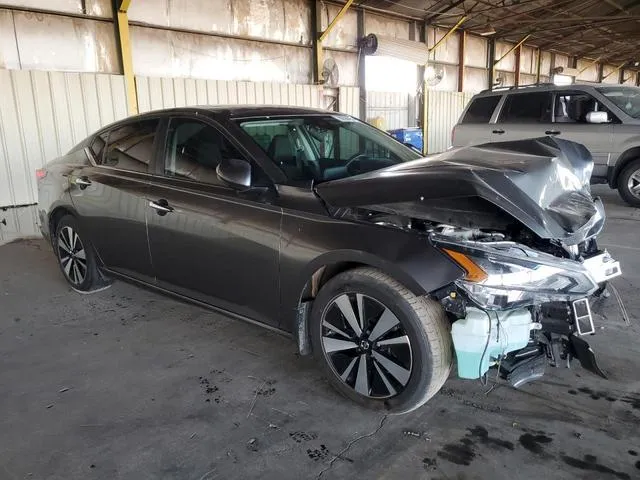 1N4BL4DV4NN385060 2022 2022 Nissan Altima- SV 4