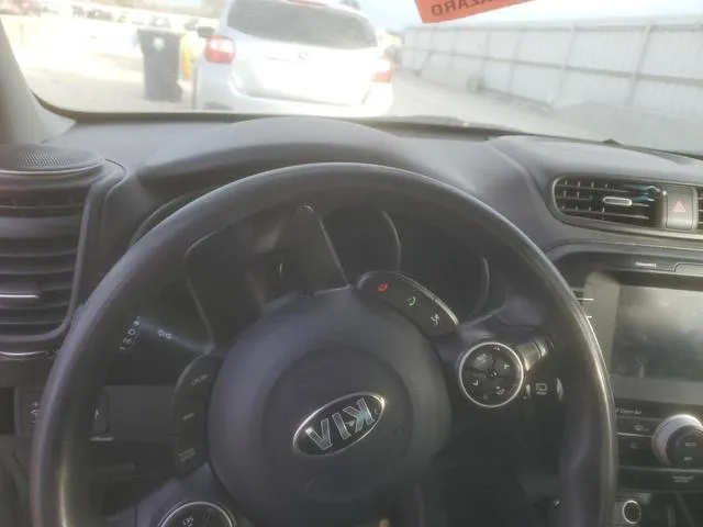 KNDJN2A21K7671186 2019 2019 KIA Soul 9