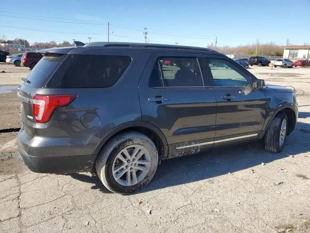 1FM5K7DHXHGC19555 2017 2017 Ford Explorer- Xlt 3