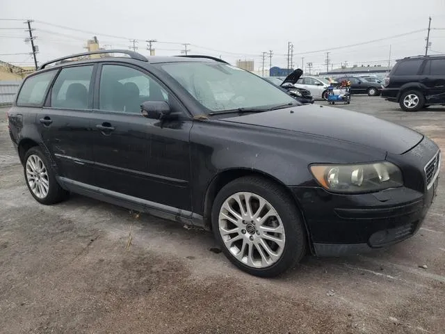 YV1MJ682052081126 2005 2005 Volvo V50- T5 4