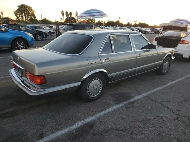 WDBCA39D4JA391164 1988 1988 Mercedes-Benz 560- Sel 3