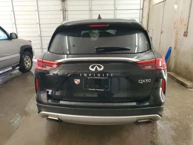 3PCAJ5M18KF126077 2019 2019 Infiniti QX50- Essential 6