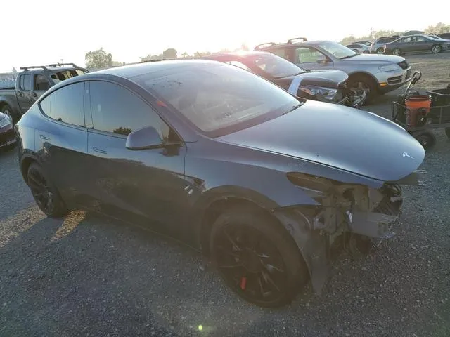 5YJYGDEDXMF124379 2021 2021 Tesla MODEL Y 4