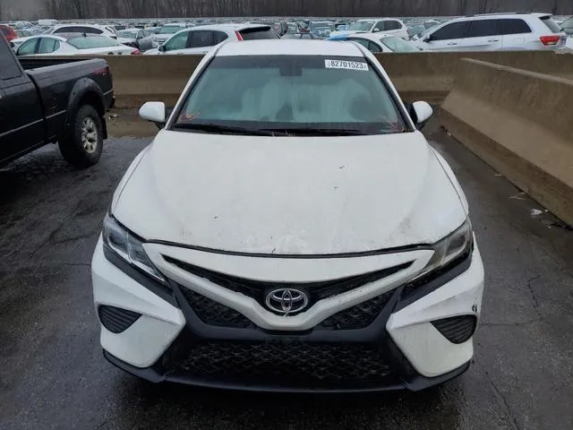 4T1B11HK5JU021028 2018 2018 Toyota Camry- L 5