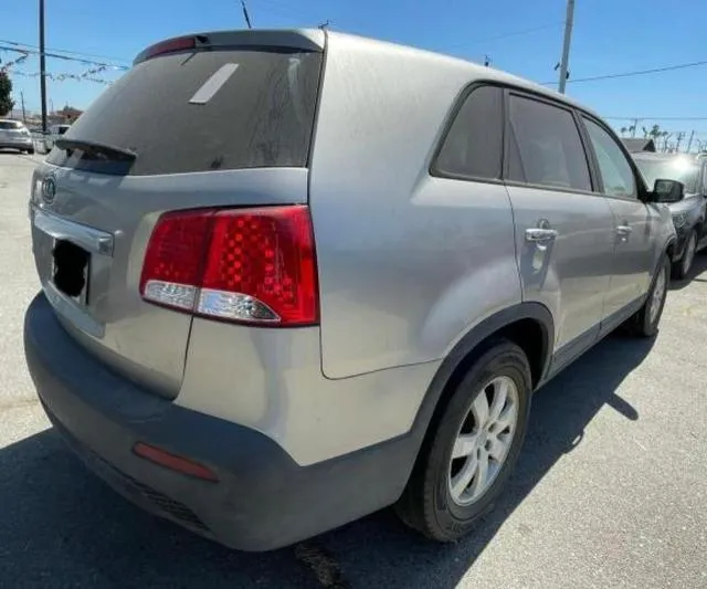 5XYKT3A10CG304310 2012 2012 KIA Sorento- Base 4