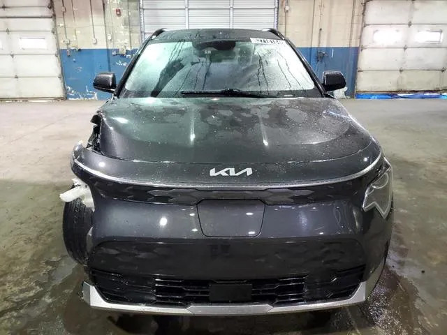 KNDCR3L14P5072468 2023 2023 KIA Niro- Wind 5