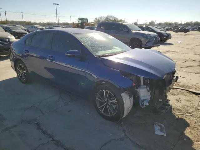 3KPF24AD4PE648326 2023 2023 KIA Forte- LX 4