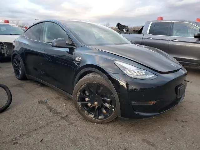 7SAYGDEE5NA007514 2022 2022 Tesla MODEL Y 4