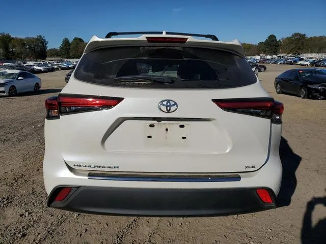 5TDGZRAHXMS056933 2021 2021 Toyota Highlander- Xle 6