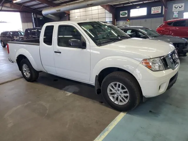 1N6AD0CW4FN748686 2015 2015 Nissan Frontier- SV 4