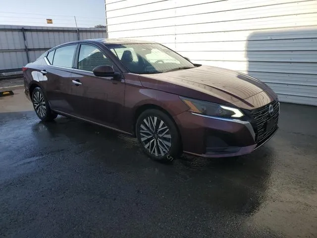 1N4BL4DV1PN316362 2023 2023 Nissan Altima- SV 4