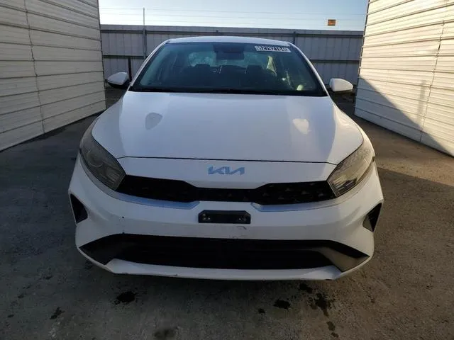 3KPF24AD3PE532261 2023 2023 KIA Forte- LX 5