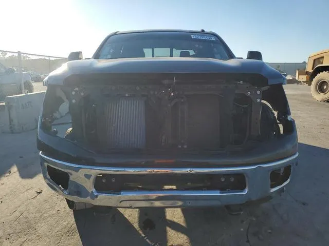 1N6AA1F48JN525505 2018 2018 Nissan Titan- SL 5