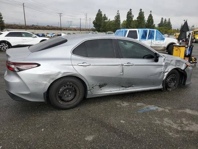 4T1C31AK6MU550856 2021 2021 Toyota Camry- LE 3