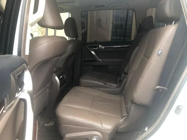 JTJBM7FX6J5201624 2018 2018 Lexus GX- 460 10