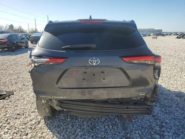 5TDGZRAH5MS039246 2021 2021 Toyota Highlander- Xle 6