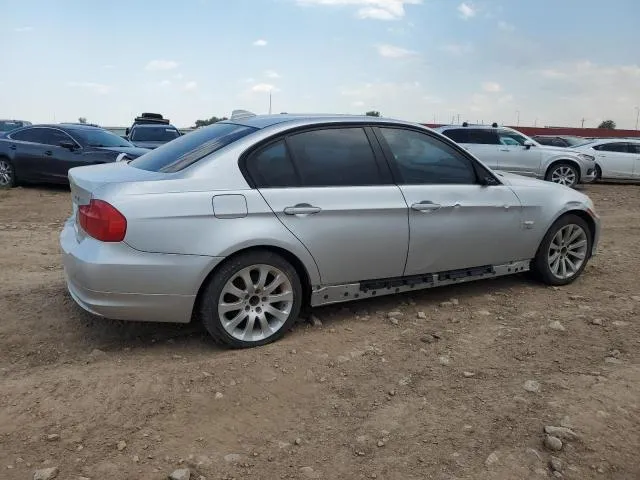 WBAPK5C56BA658168 2011 2011 BMW 3 Series- 328 Xi Sulev 3