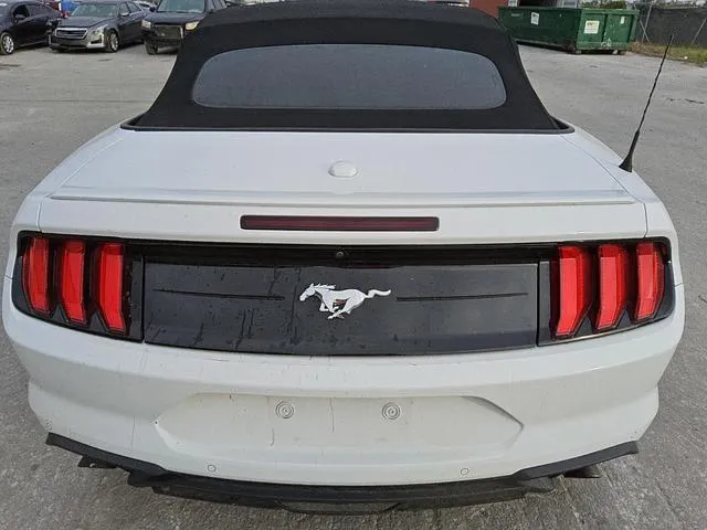 1FATP8UH0N5129427 2022 2022 Ford Mustang 6