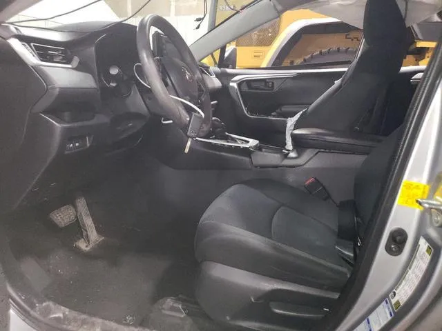 2T3G1RFV4KC055568 2019 2019 Toyota RAV4- LE 7