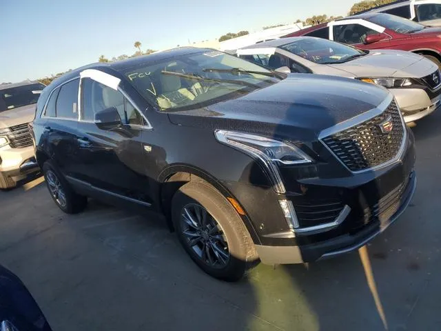 1GYKNCRS0MZ173433 2021 2021 Cadillac XT5- Premium Luxury 4