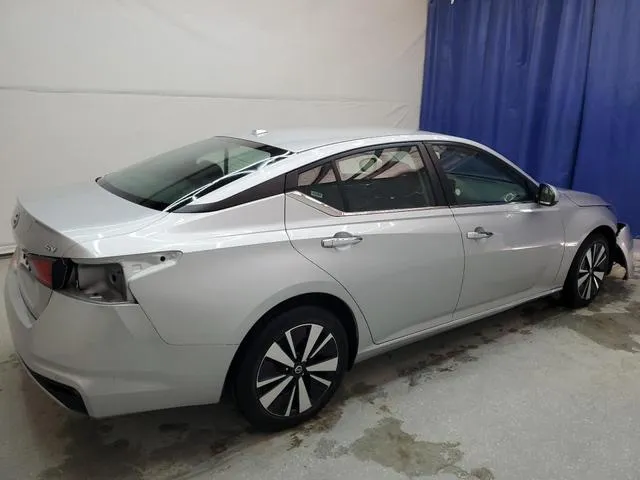 1N4BL4DV9NN366648 2022 2022 Nissan Altima- SV 3