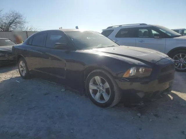 2C3CDXBG5DH563264 2013 2013 Dodge Charger- SE 4