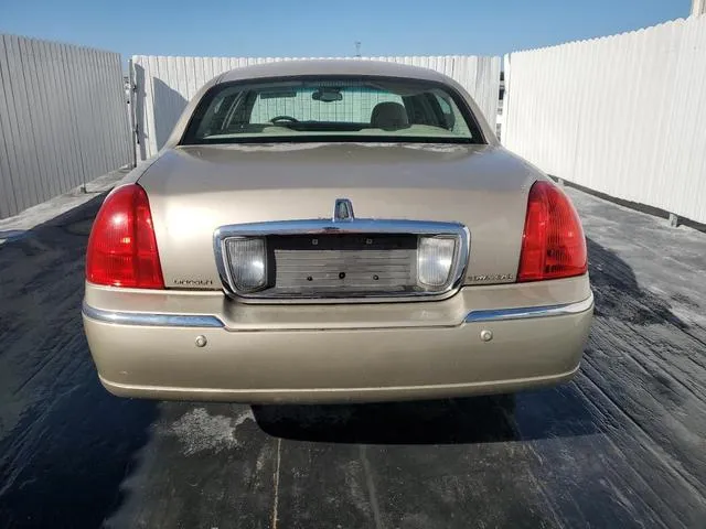 1LNHM81W45Y658515 2005 2005 Lincoln Town Car- Signature 6