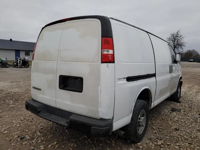 1GCWGAFG2L1264576 2020 2020 Chevrolet Express 3