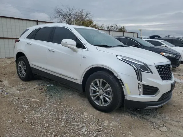 1GYKNCRSXMZ101946 2021 2021 Cadillac XT5- Premium Luxury 4