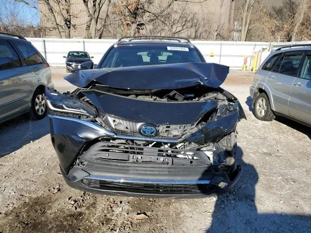 JTEAAAAH2NJ101677 2022 2022 Toyota Venza- LE 5