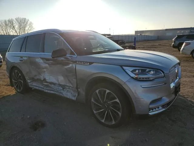 5LM5J7XC5LGL30863 2020 2020 Lincoln Aviator- Reserve 4