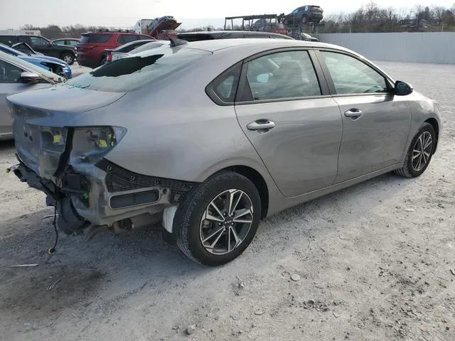 3KPF24AD8PE687033 2023 2023 KIA Forte- LX 3