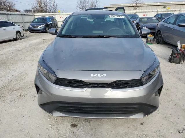 3KPF24AD8PE687033 2023 2023 KIA Forte- LX 5