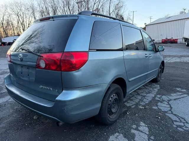 5TDZK23C48S.14266 2008 2008 Toyota Sienna- CE 4