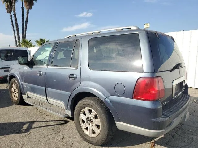 5LMFU27R43LJ07059 2003 2003 Lincoln Navigator 2