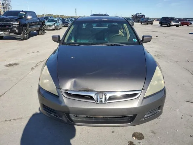 1HGCM665X7A041121 2007 2007 Honda Accord- EX 5