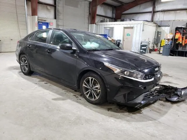 3KPF24AD3PE611428 2023 2023 KIA Forte- LX 4