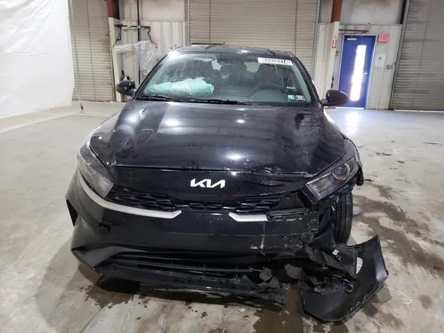 3KPF24AD3PE611428 2023 2023 KIA Forte- LX 5