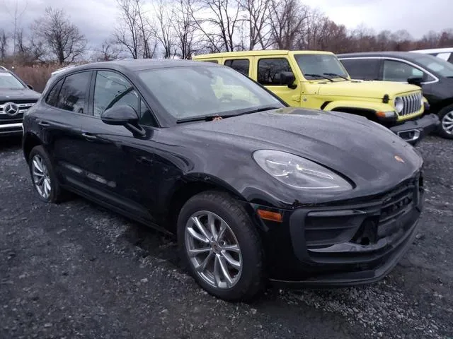 WP1AA2A56PLB09724 2023 2023 Porsche Macan- Base 4