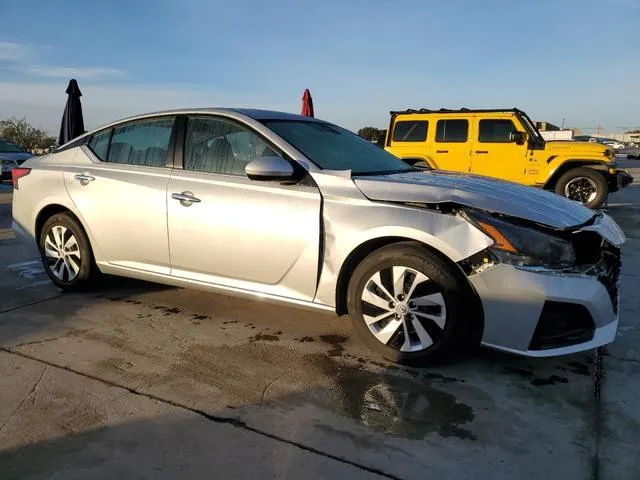 1N4BL4BV4PN373447 2023 2023 Nissan Altima- S 4