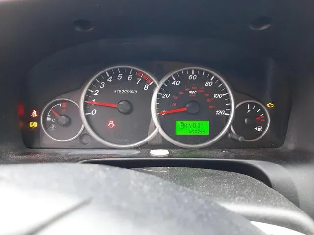 4F2YZ96185KM22512 2005 2005 Mazda Tribute- S 9