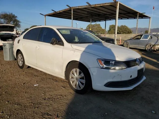 3VW2K7AJ6EM225897 2014 2014 Volkswagen Jetta- Base 4