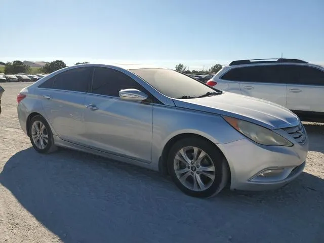 5NPEC4AC4DH524290 2013 2013 Hyundai Sonata- SE 4