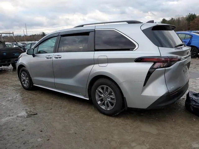 5TDJSKFC2RS111431 2024 2024 Toyota Sienna- Xle 2