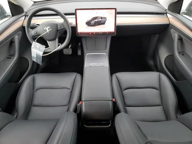 7SAYGDED0RF044759 2024 2024 Tesla MODEL Y 8