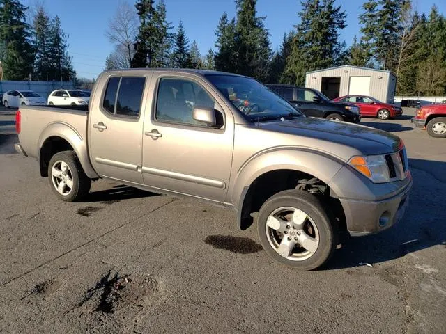 1N6AD07W16C421555 2006 2006 Nissan Frontier- Crew Cab Le 4