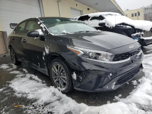 3KPF24AD4PE562627 2023 2023 KIA Forte- LX 4