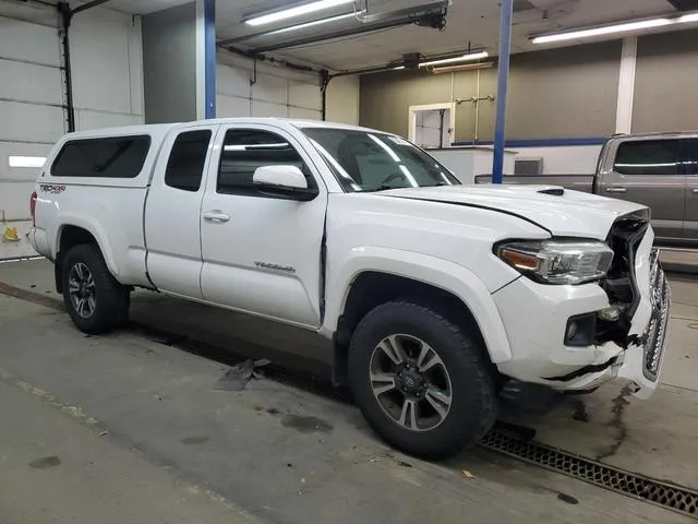 5TFSZ5AN4HX090357 2017 2017 Toyota Tacoma- Access Cab 4