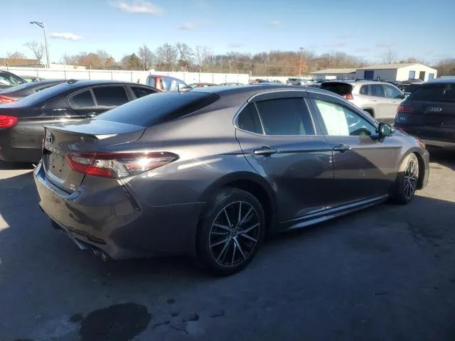 4T1G11BK5NU052770 2022 2022 Toyota Camry- SE 3